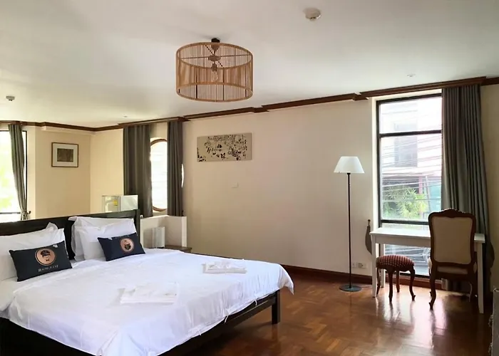 NT Place Sukhumvit Suites